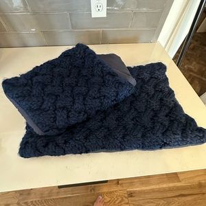 2 New with tags Camelia Chunky Handknit Throw Pillow Covers